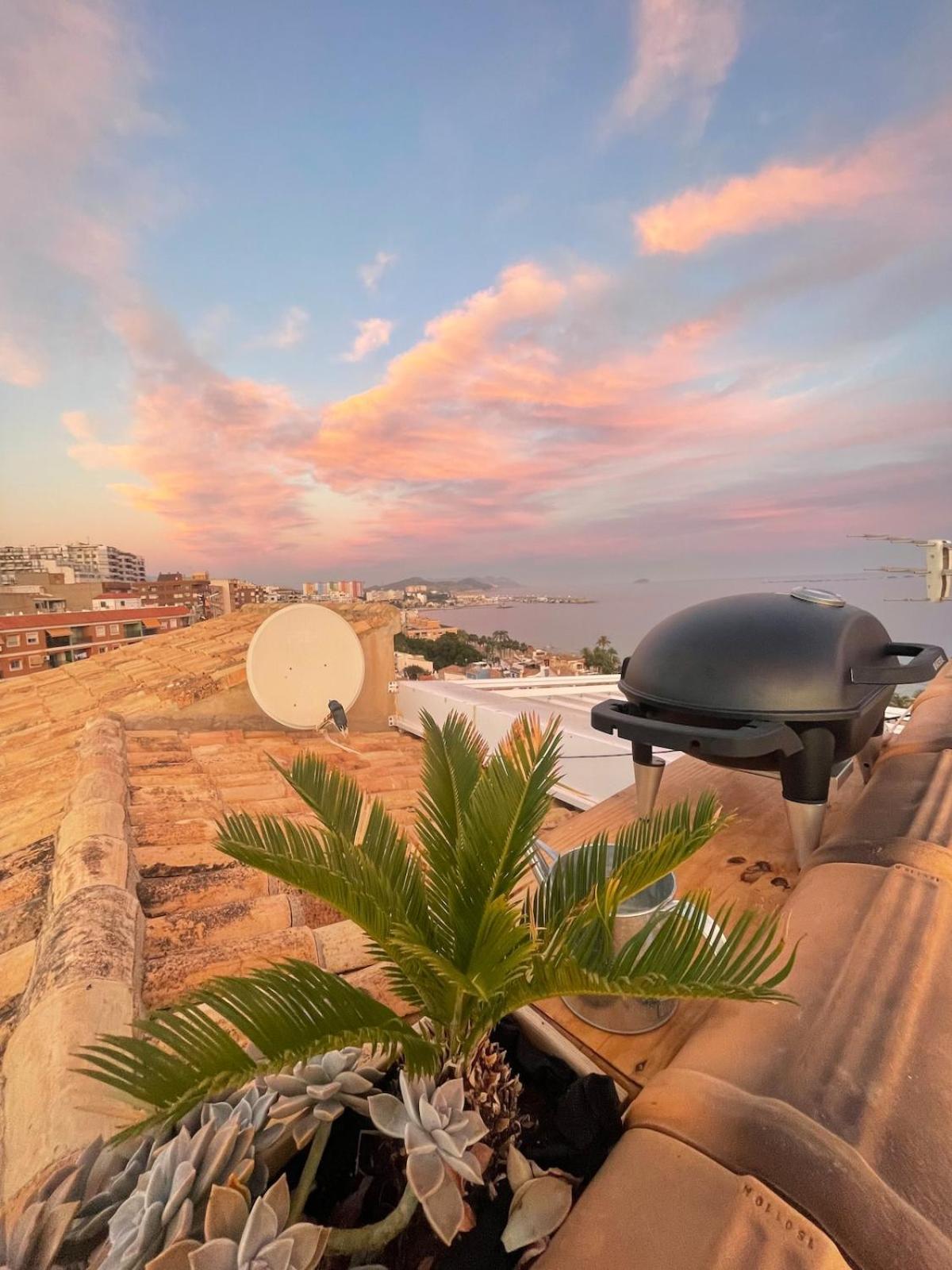 Oldtown Family House With Amazing Terrace - 3 Minutes From Beach! Villajoyosa Bagian luar foto